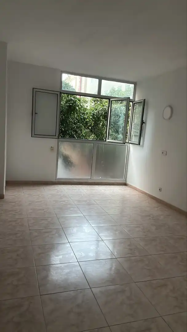 Estudio en  Calle Capitán Lucena 2 - Foto 2