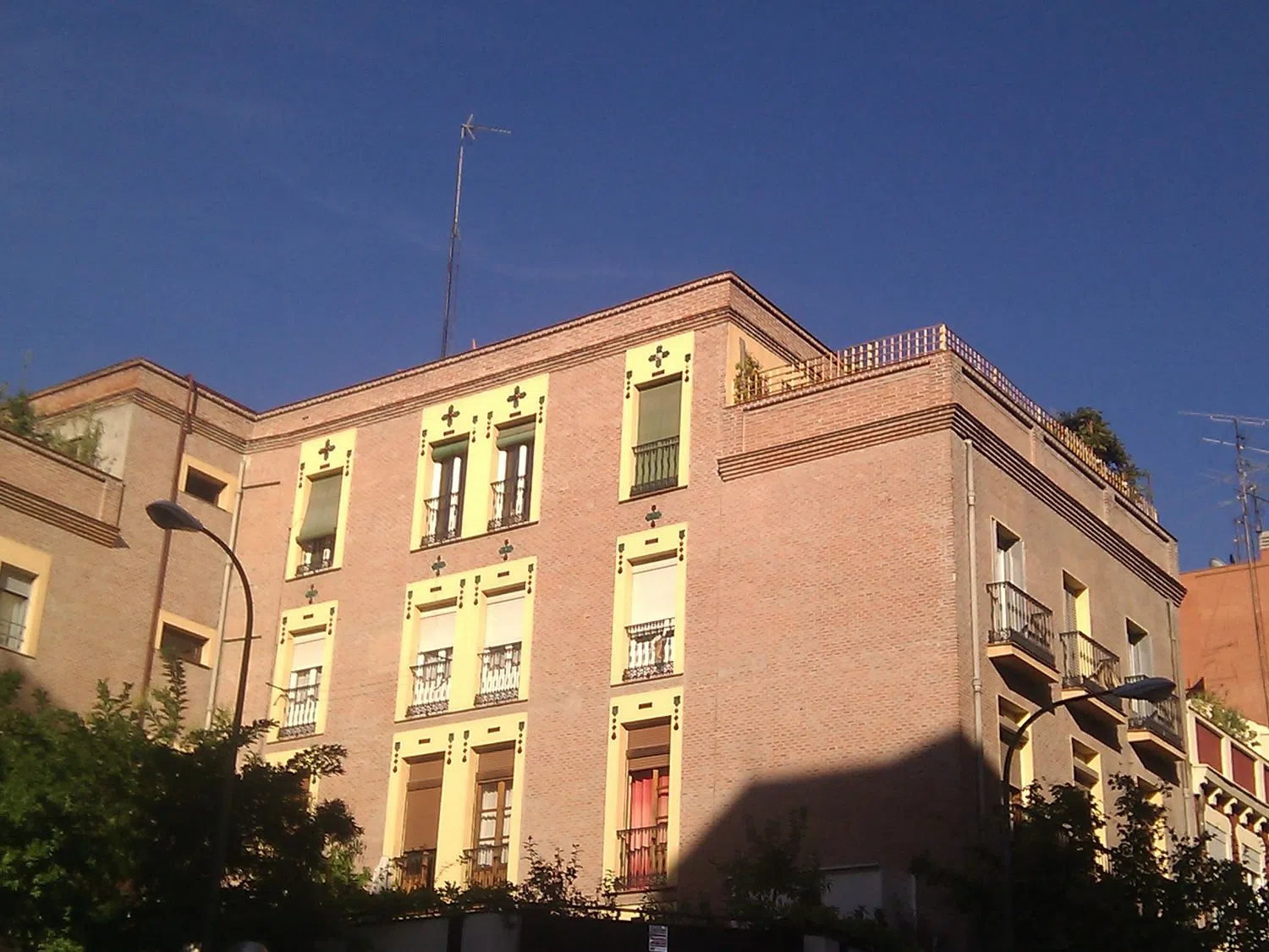 Ático en calle de Guzmán el Bueno, 58 - Foto 2