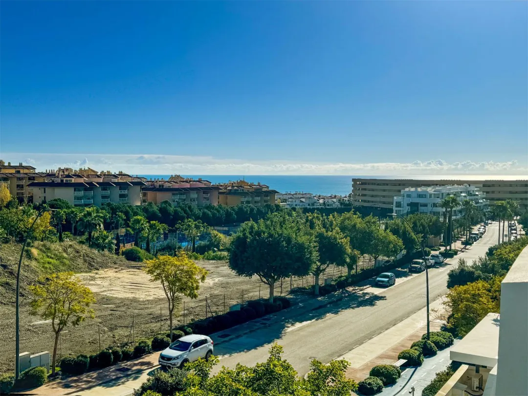 Piso en avenida Av. 8 de Marzo 3 - Foto 16