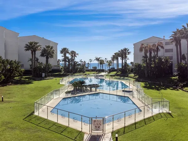 Piso en Avenida de las Naciones Unidas, 1, Puerto Banús - Foto 1