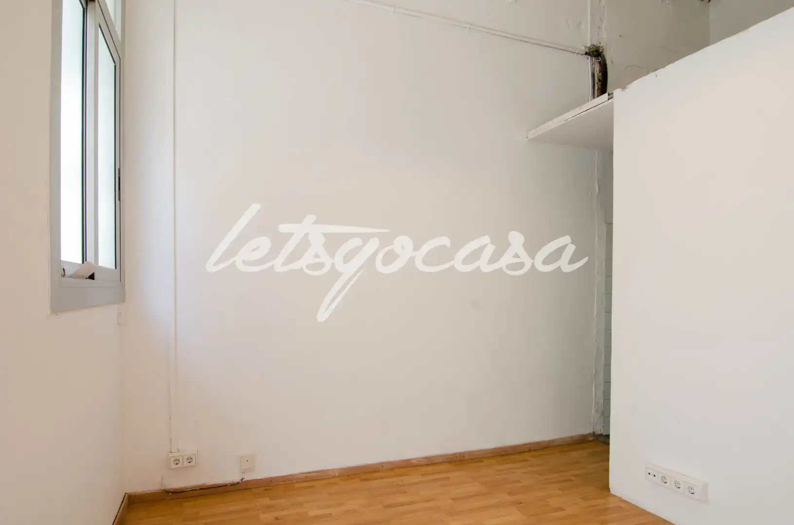 Local comercial en  Carrer del Vallespir - Foto 2