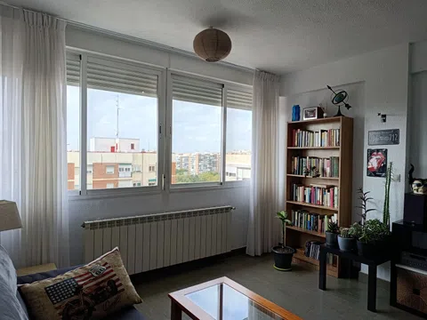 Piso en plaza de Fonsagrada, 10