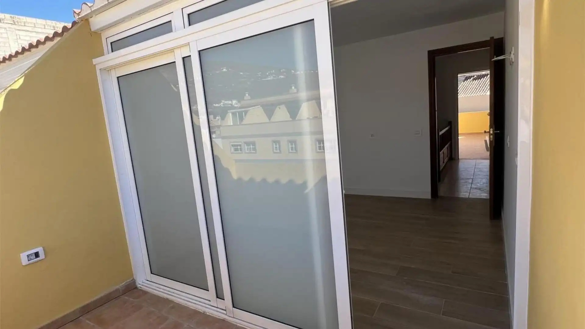 Piso en  Calle Llano Mora 11 - Foto 14