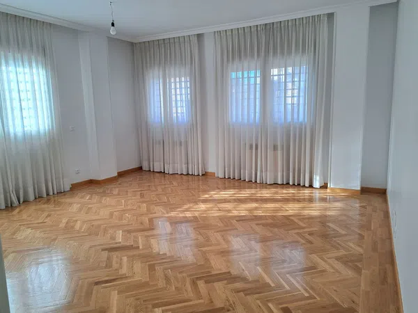 Piso en calle Riaza, 14