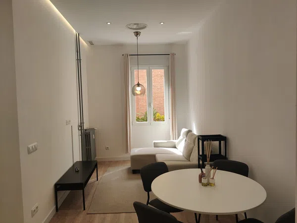 Piso en calle de Meléndez Valdés, 5