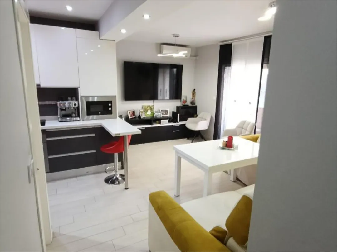 Piso en  Calle Juan Sebastián Elcano 14