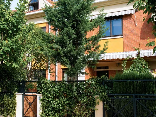 Chalet adosado en Calle Cañada Real, 159, Covaresa - Parque Alameda, Covaresa - Parque Alameda - Foto 1