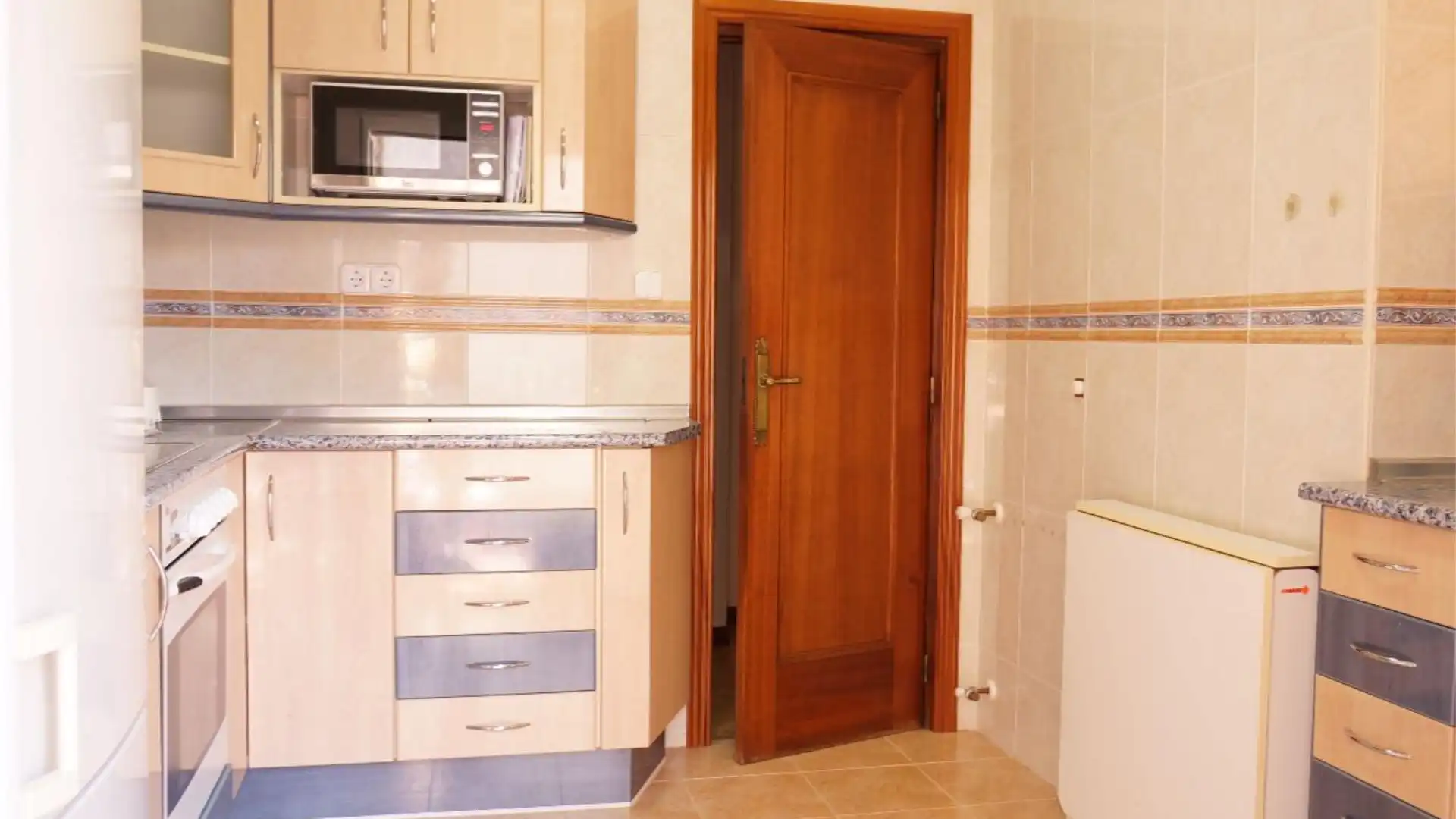 Piso en  Avenida de la Reina Victoria 21 - Foto 4