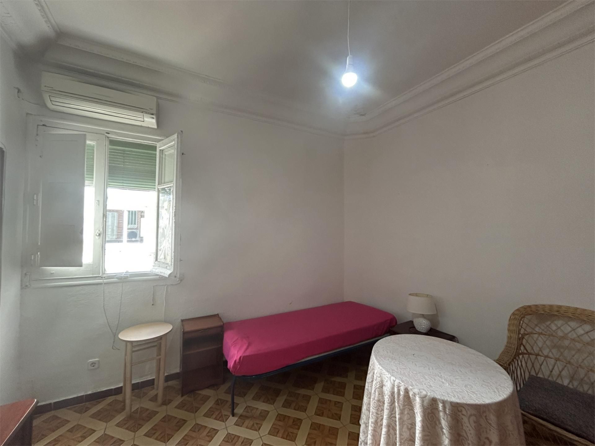 Piso en  Calle de María Zayas 19 - Foto 4