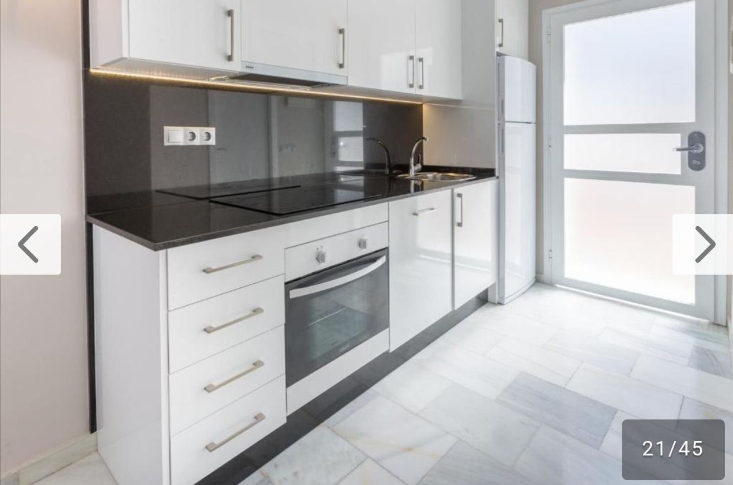 Chalet adosado en avenida Alpandeire, 1 - Foto 4