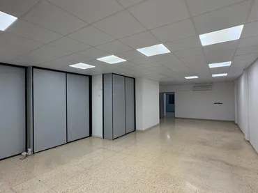 Local comercial en  Carrer de la Cooperativa - Foto 1