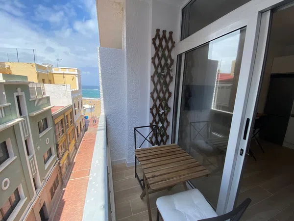 Piso en calle Hierro, 8