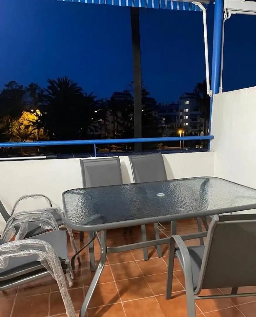 Apartamento en  Avenida Reina Sofía 5 - Foto 2