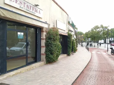 Local comercial en Sant Just Desvern - Foto 3