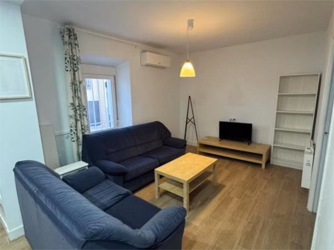 Piso en  Plaza Alcalde Antonio Canales 3 - Foto 2