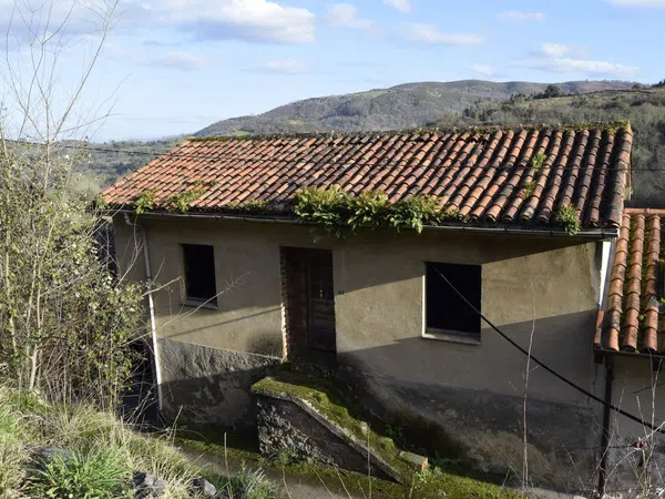 Casa de pueblo en Aldea las Cuestas, 57, San Claudio-Trubia-Las Caldas, San Claudio-Trubia-Las Caldas - Foto 1