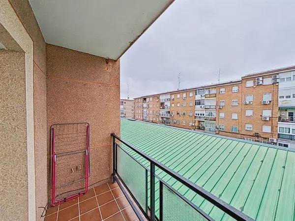 Piso en Universidad - Foto 3