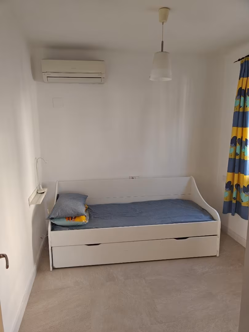 Piso en  Calle Reina Juliana 9 - Foto 23