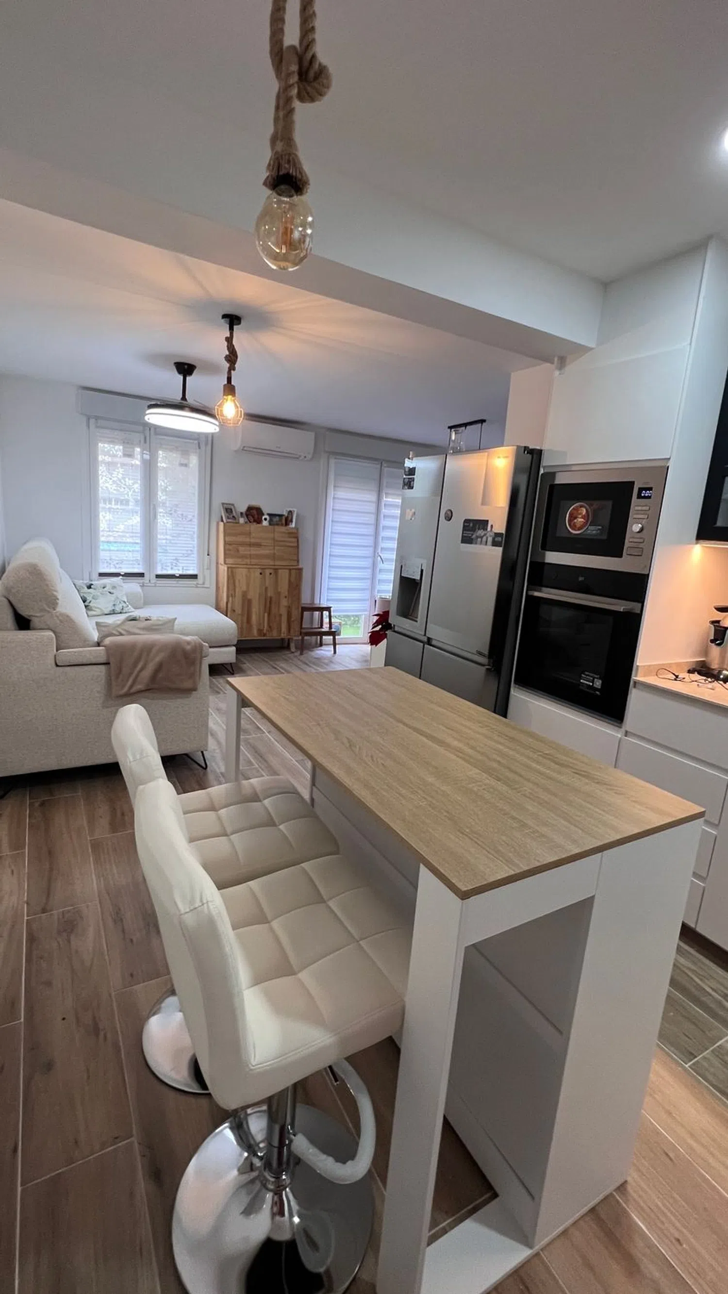 Piso en avenida del Marqués de Corbera, 27 - Foto 2