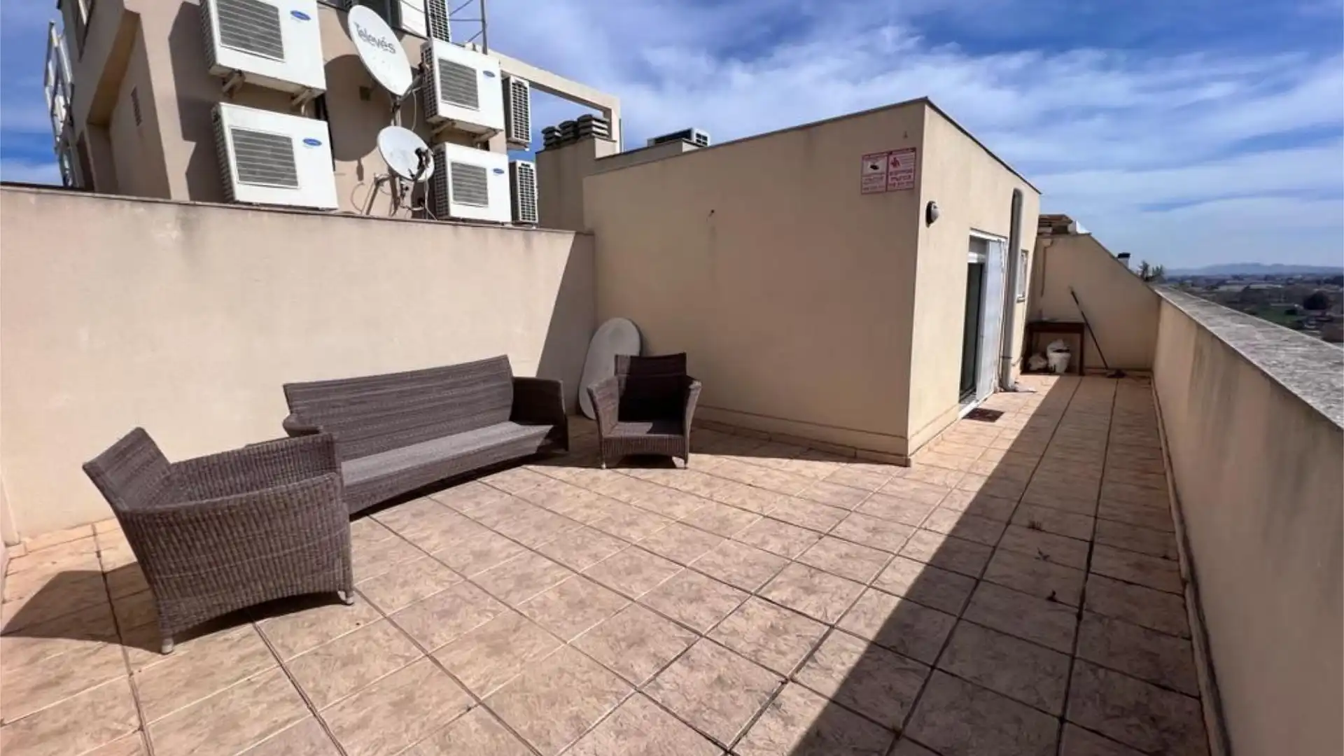 Piso en  Avenida Don Juan de Borbon 98 - Foto 6