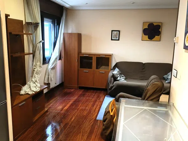 Estudio en avenida de Castrelos, 240
