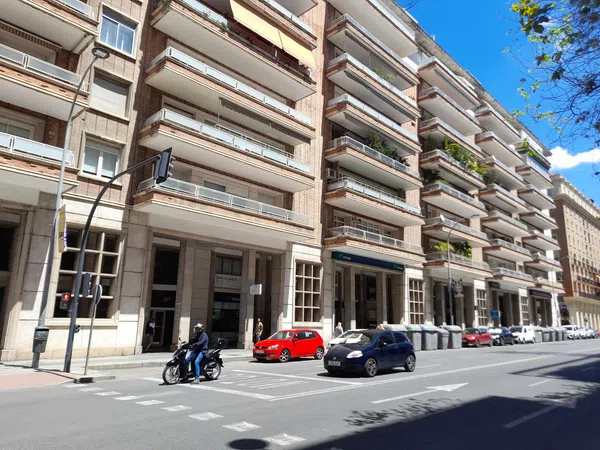Piso en Avenida de la República Argentina, 16 - Foto 1