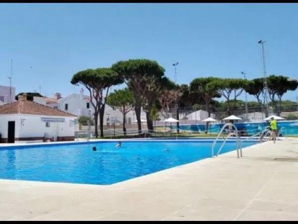Chalet adosado en Urbanización C.R.las Torres, 171, La Barrosa, La Barrosa - Foto 1