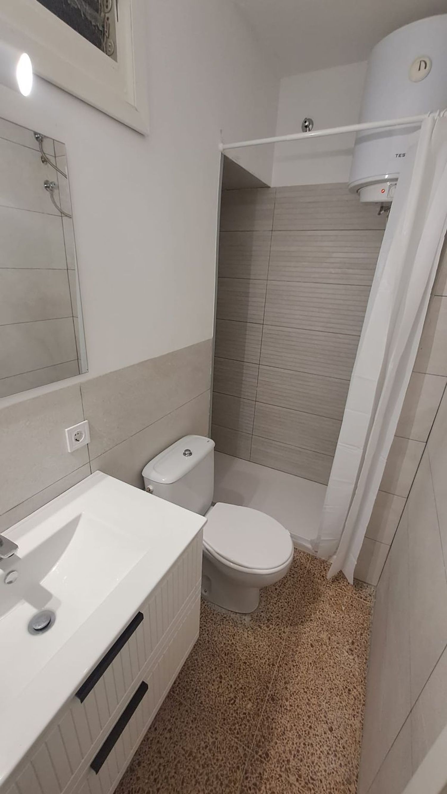 Estudio en calle dels Germans Schembri, 2 - Foto 9