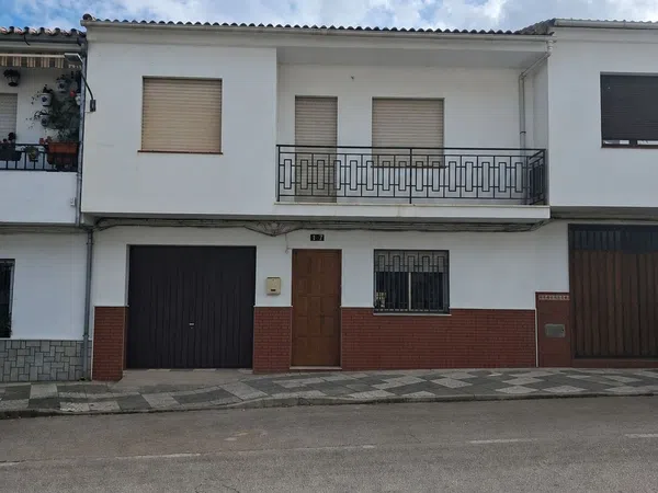 Chalet adosado en Calle Archidona, 17 - Foto 1