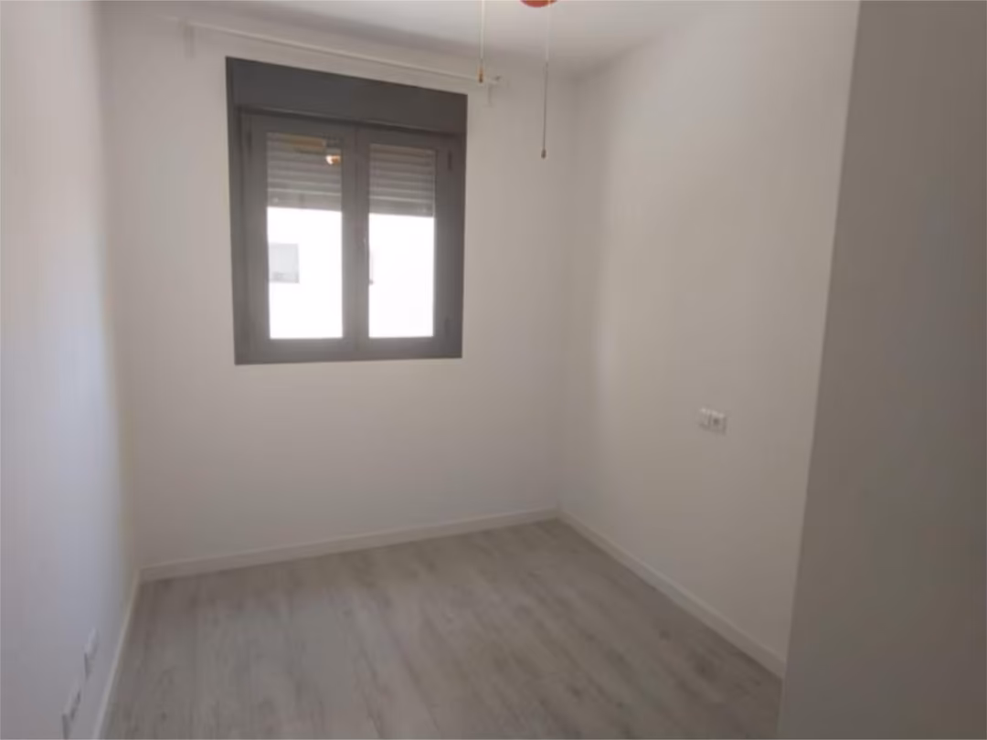 Piso en  Calle Periodista Juan Tribuna 1 - Foto 10