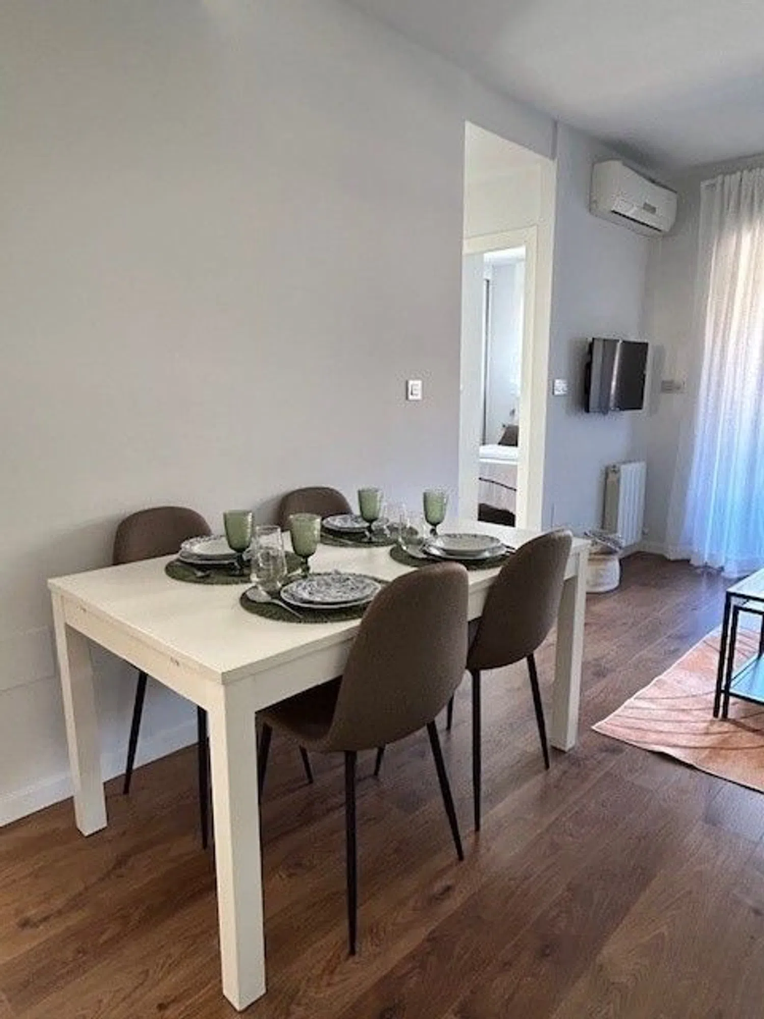 Piso en avenida de la Ilustración, 101 - Foto 5