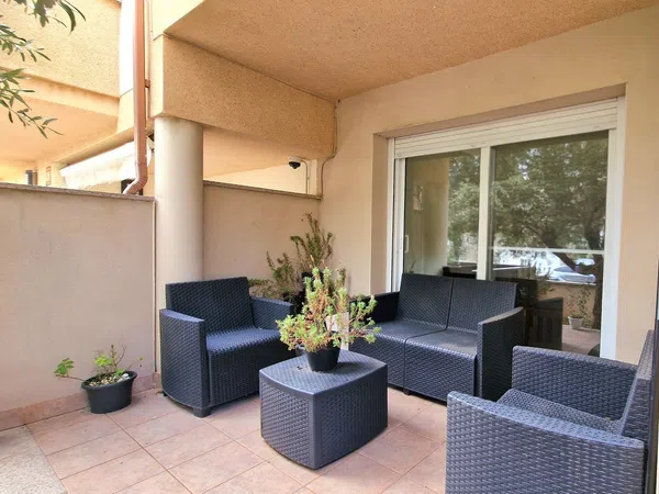 Chalet adosado en Palau-Solità i Plegamans - Foto 3