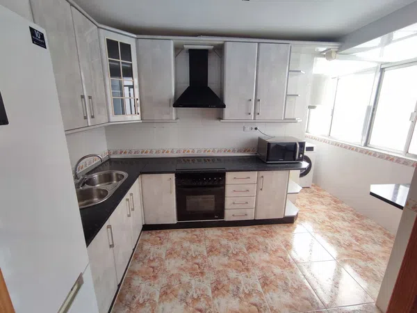 Piso en Calle Granada, 204, Altamira - Oliveros - Barrio Alto, Altamira - Oliveros - Barrio Alto - Foto 4