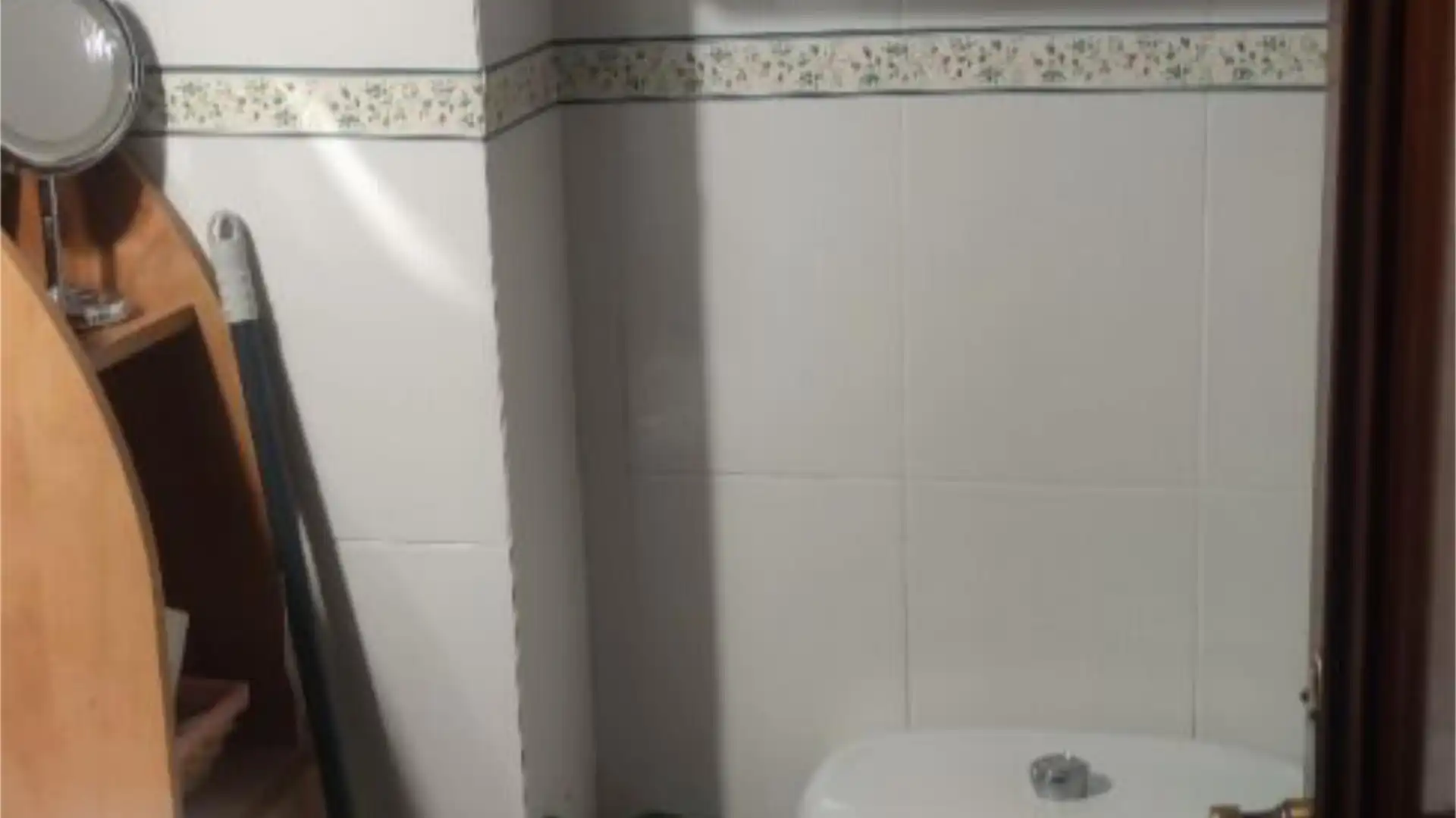 Casa adosada en  Carrer de l'Abat Escarré 34 - Foto 10