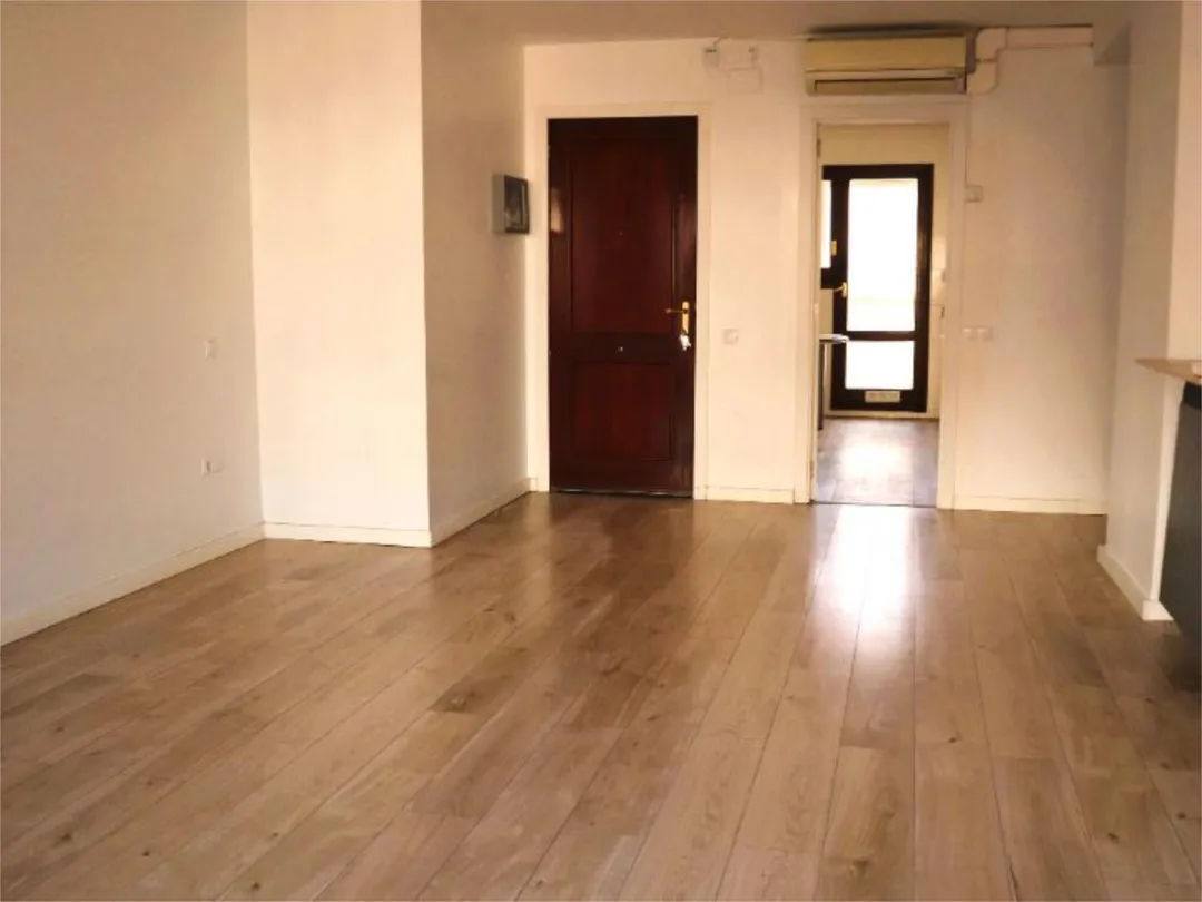 Piso en  Carrer Doctor Combelles 3 - Foto 3