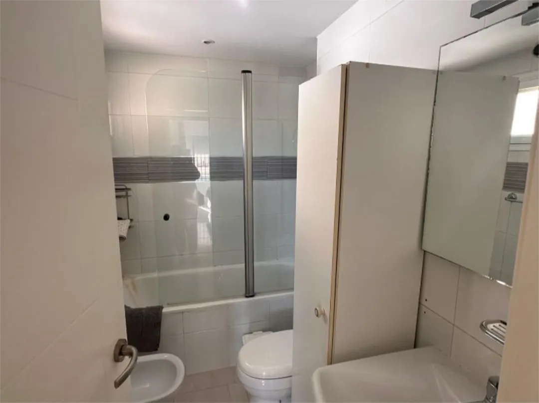 Piso en  Calle Ceuta 8 - Foto 4