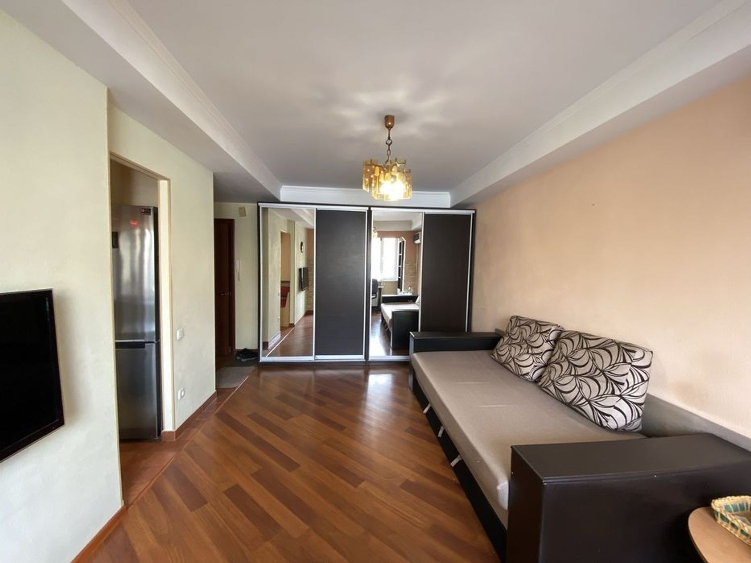 Piso en avenida de Pablo Neruda, 73 - Foto 1