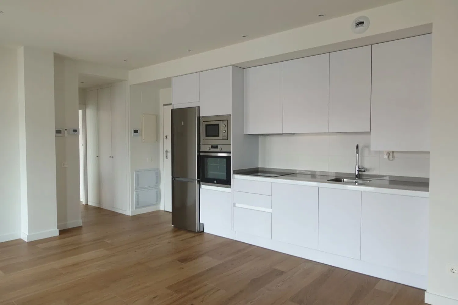 Ático en calle de Azcona, 21 - Foto 3