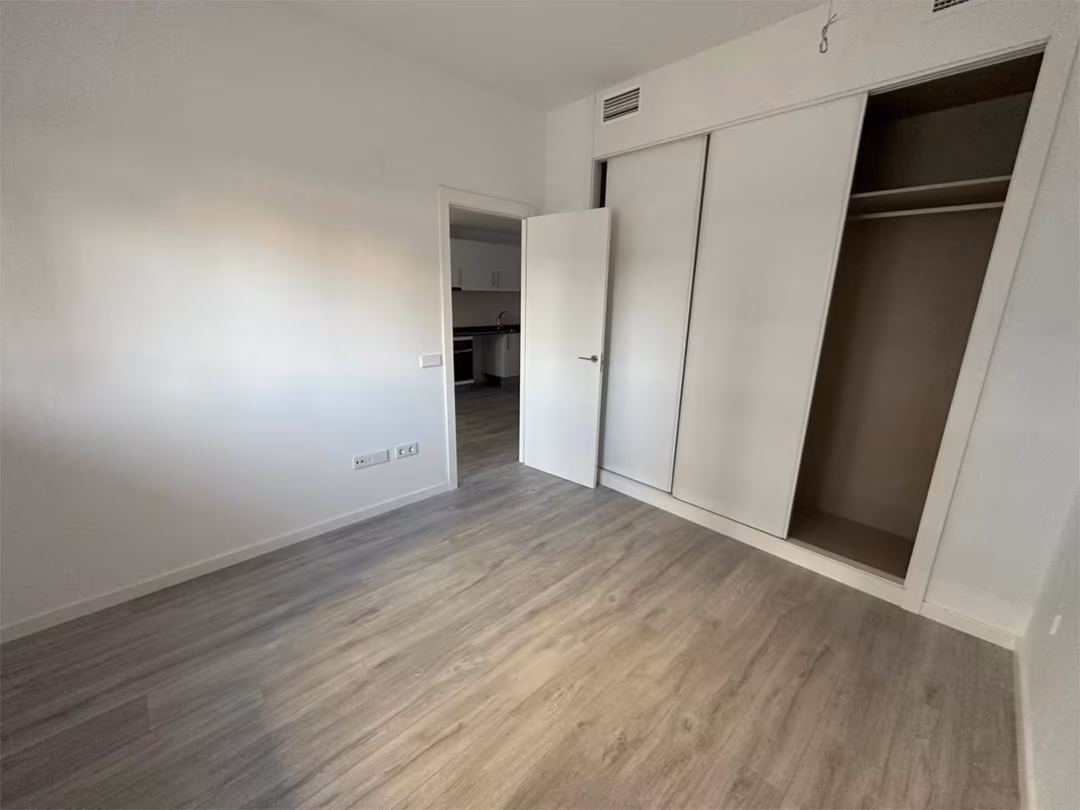 Piso en  Avenida de los Guindos 18 - Foto 7