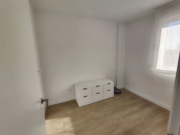 Chalet adosado en Primera Fase - Nuevo Tres Cantos - Foto 13