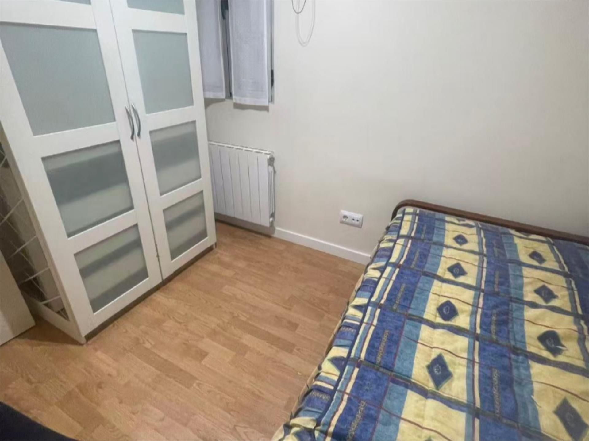 Piso en  Calle de La Bañeza 25 - Foto 6