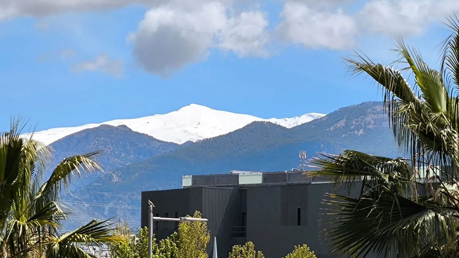 Piso en avenida de la Ilustración, 123 - Foto 2