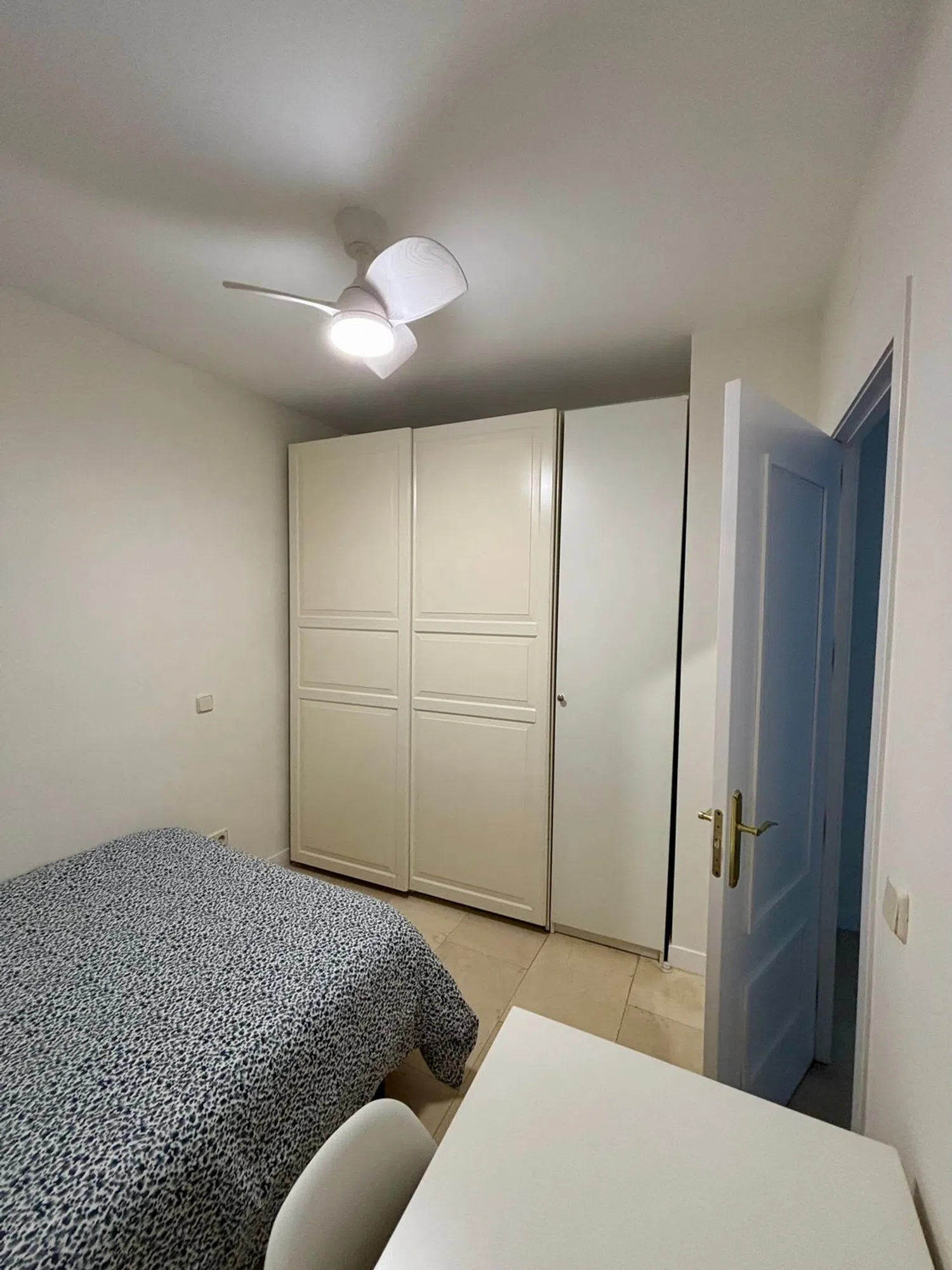 Piso en calle de María de Guzmán, 29 - Foto 13