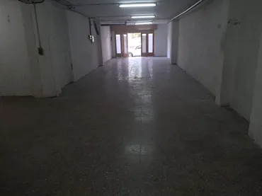 Local comercial en  Carrer de Josep Anselm Clavé 0 - Foto 2