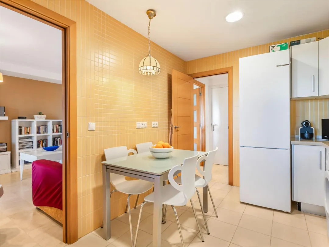 Casa adosada en  Calle Teodosio 12 - Foto 17