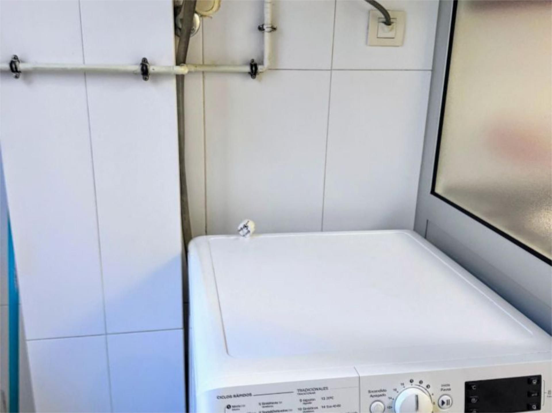 Piso en  Rúa Mendaña de Neyra 28 - Foto 10