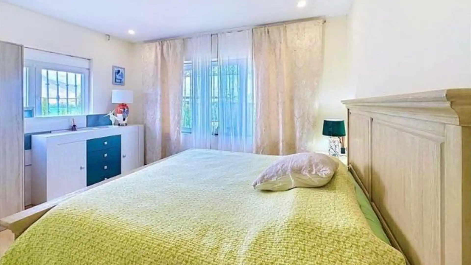 Casa adosada en Buenas Noches - Estepona - Foto 6