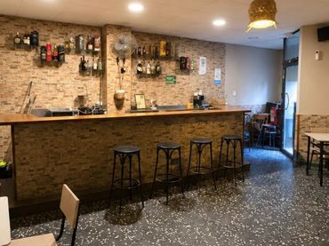 Local comercial en  Carrer de Llevant 20 - Foto 1