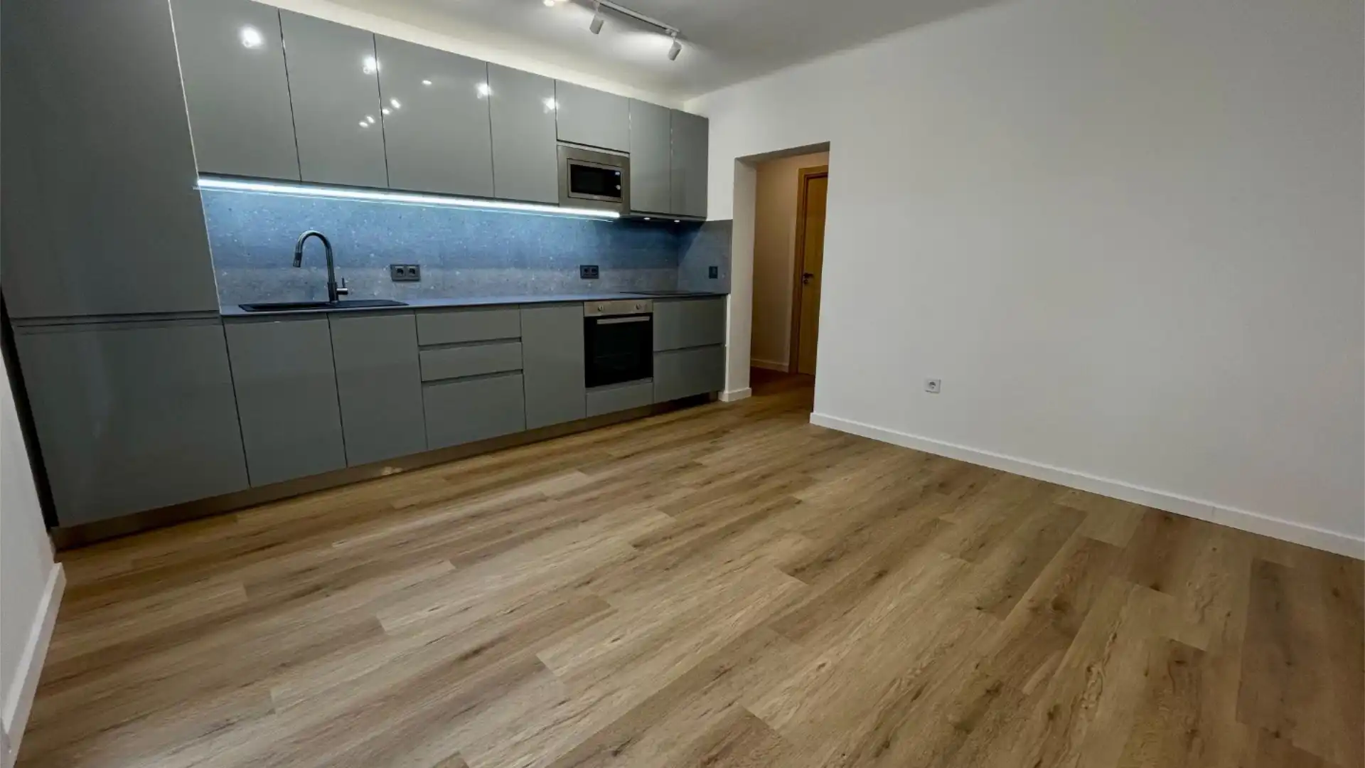 Piso en  Carrer Navarregui 1 - Foto 2