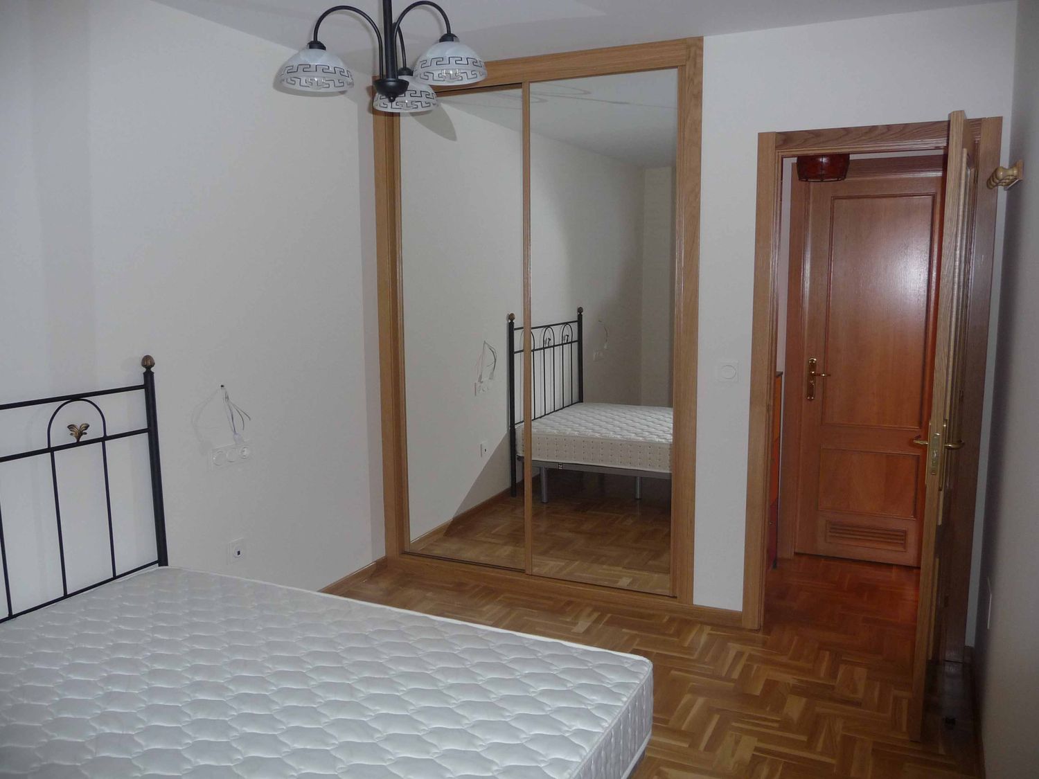 Piso en calle Coaña, 10 - Foto 2